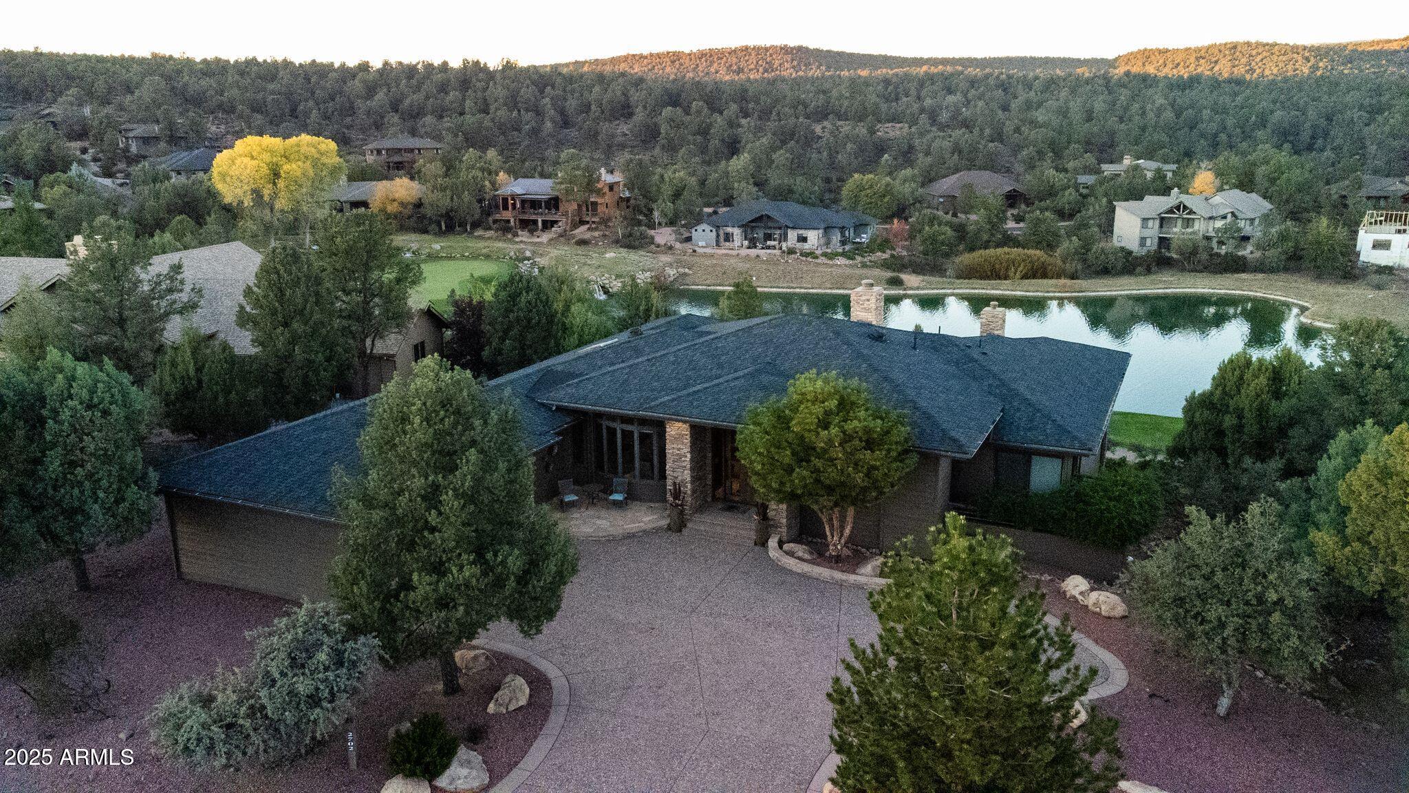 2702 E WILD ROSE Circle