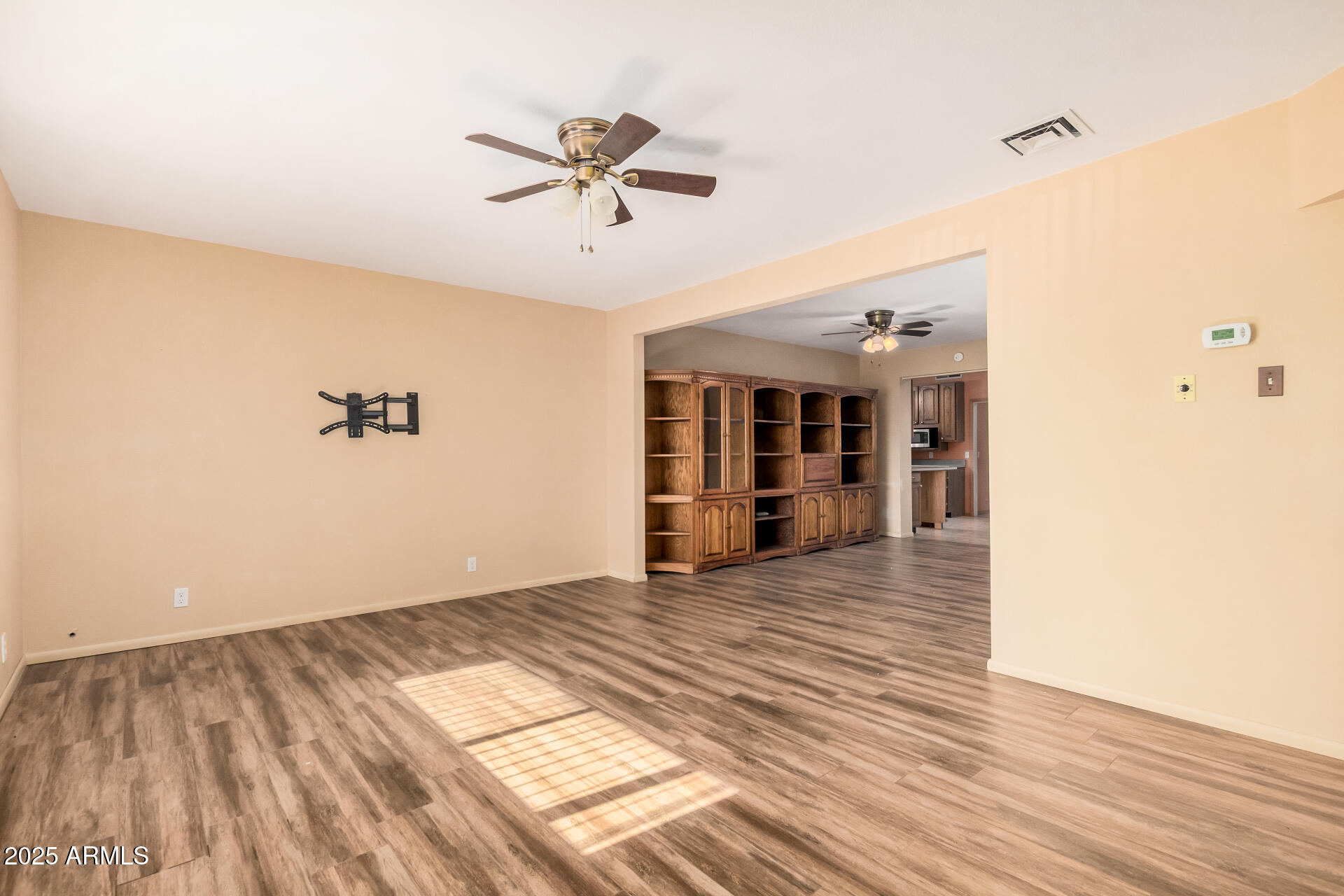 144 PERETZ Circle
