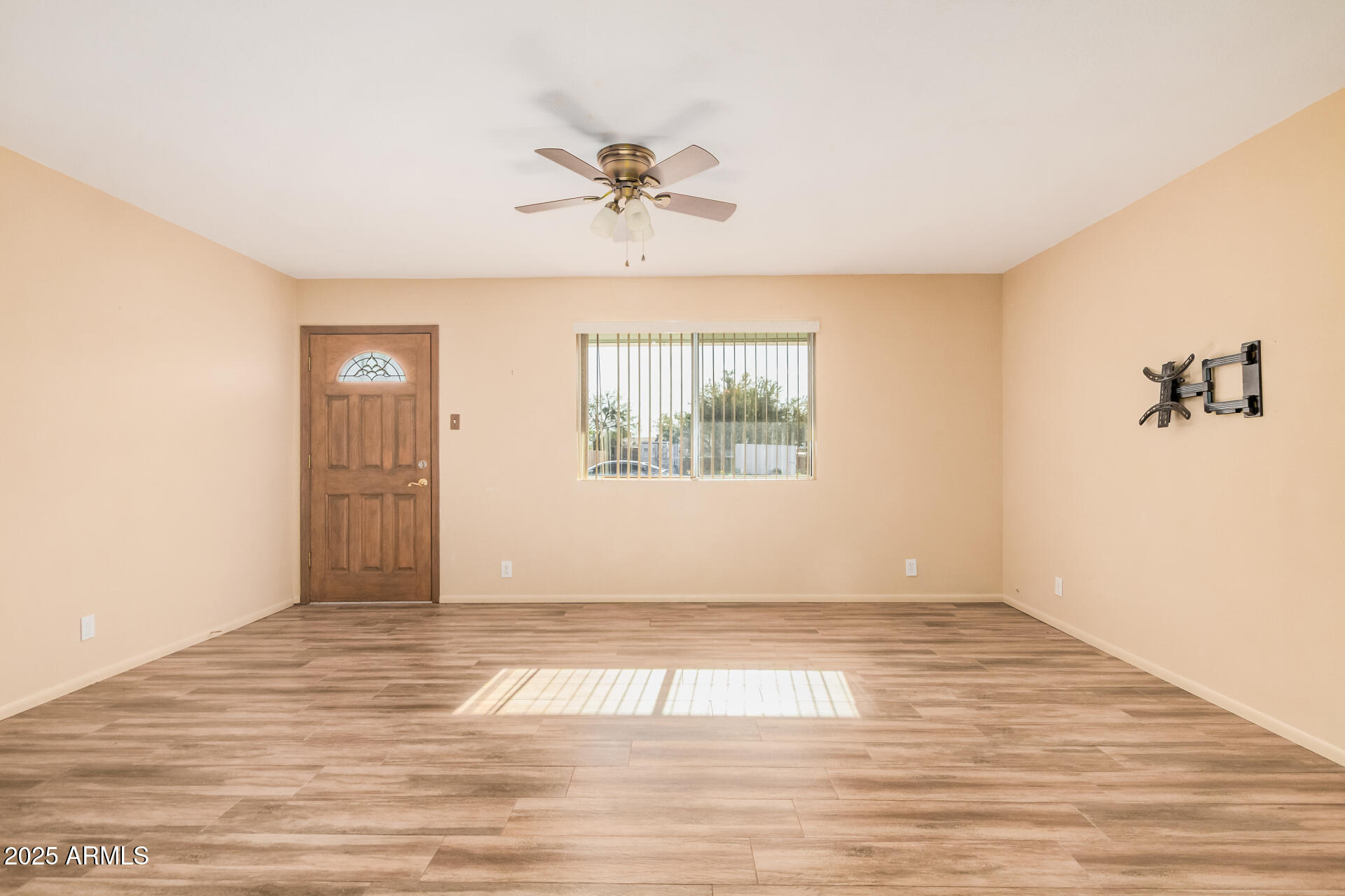 144 PERETZ Circle