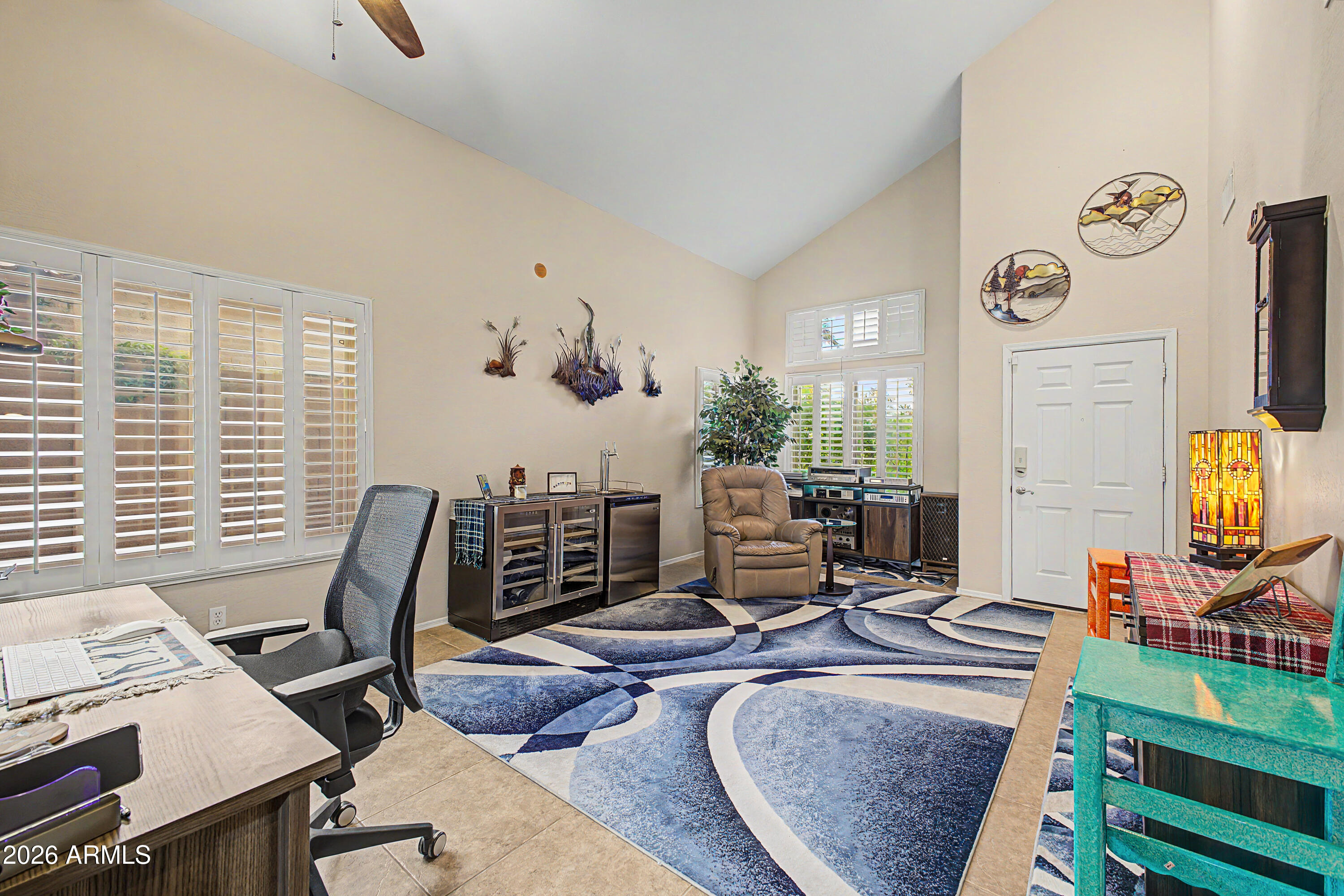 2803 W ANGEL Way