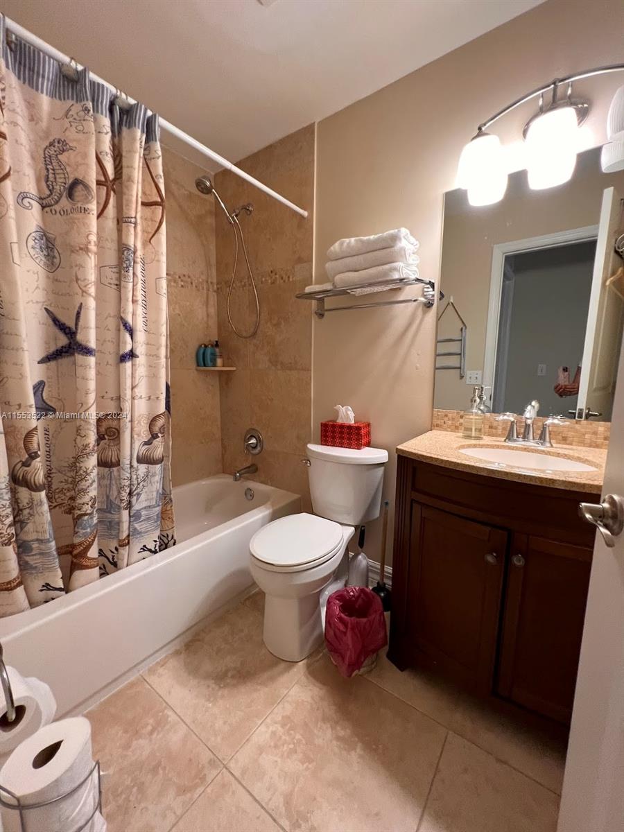 1318 Bayport Ave # 0