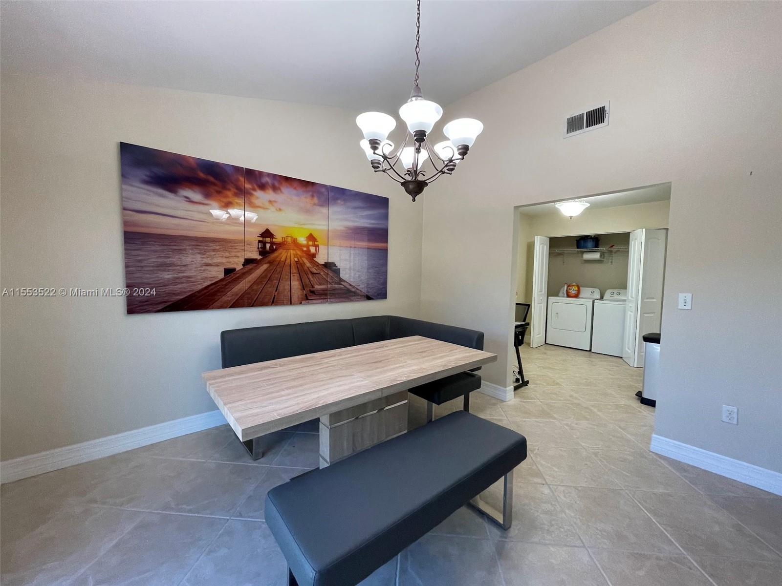 1318 Bayport Ave # 0