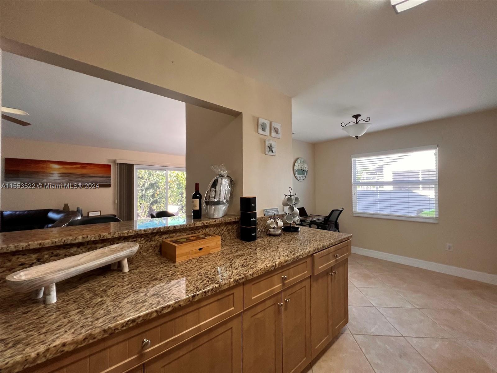 1318 Bayport Ave # 0