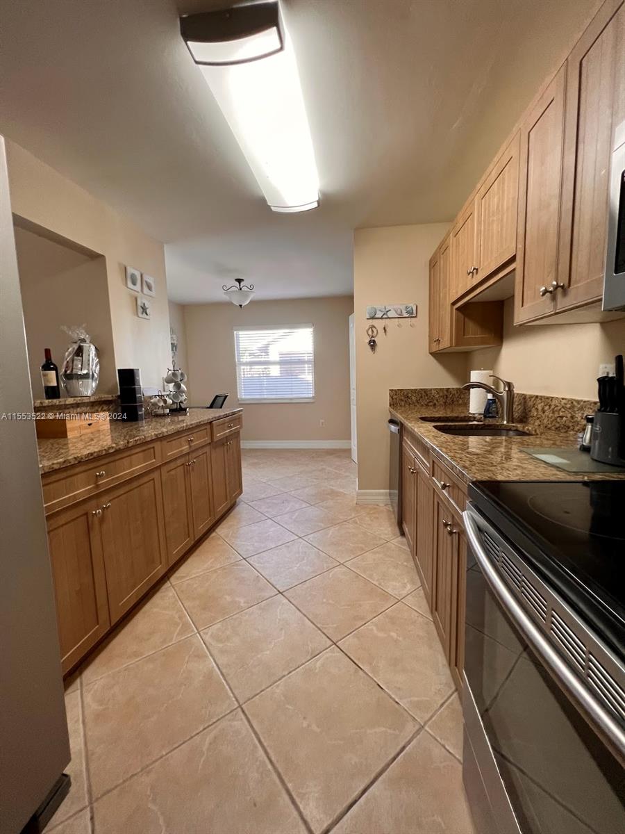 1318 Bayport Ave # 0