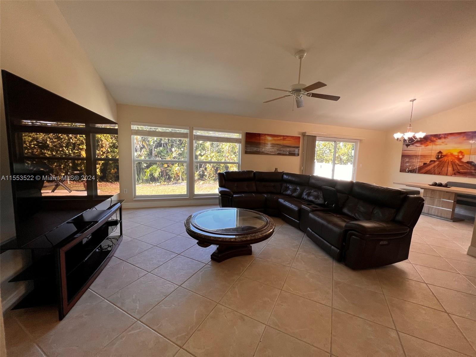 1318 Bayport Ave # 0