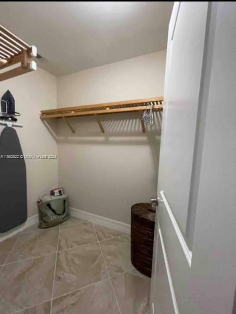 1318 Bayport Ave # 0