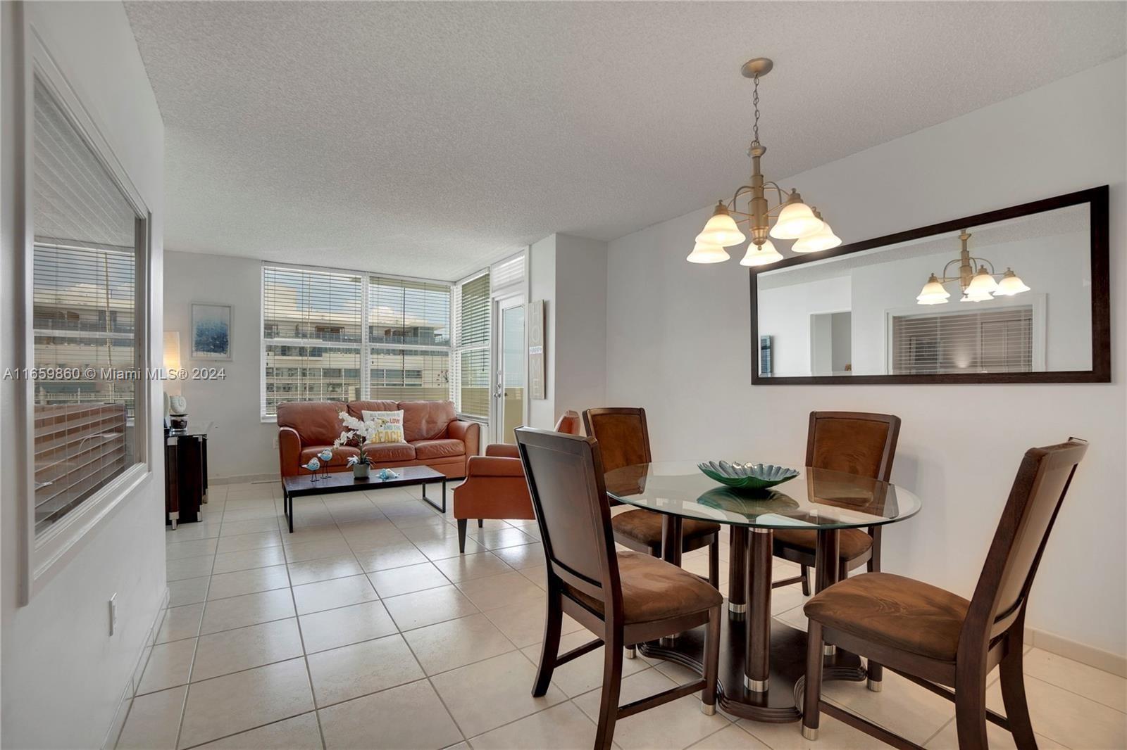 2899 Collins Ave # 1523