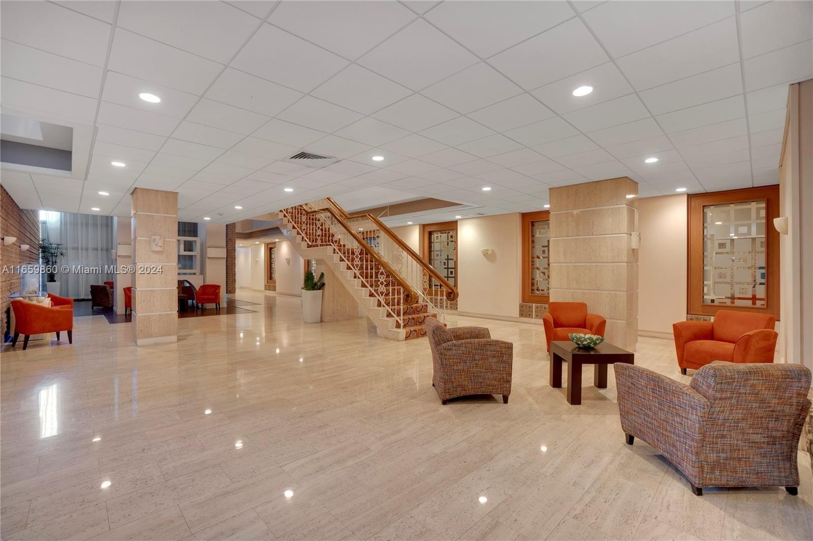 2899 Collins Ave # 1523