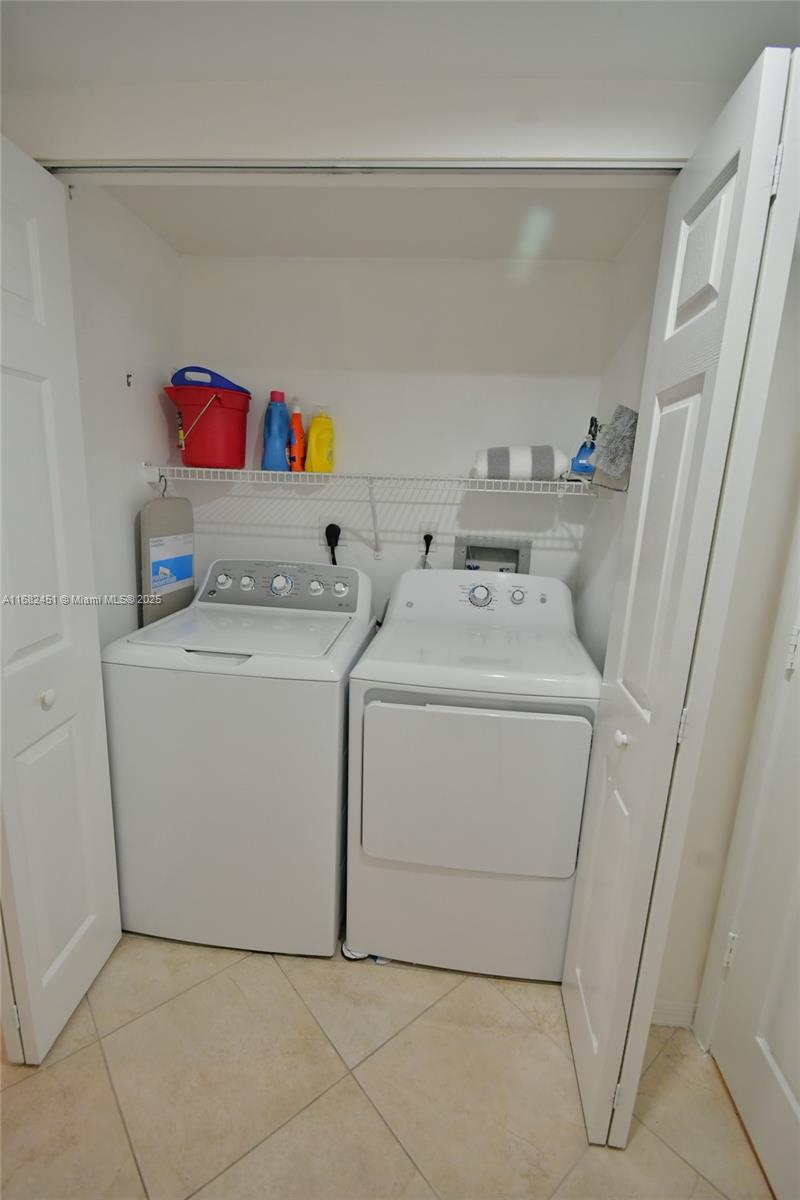 2080 S Ocean Dr # 1610