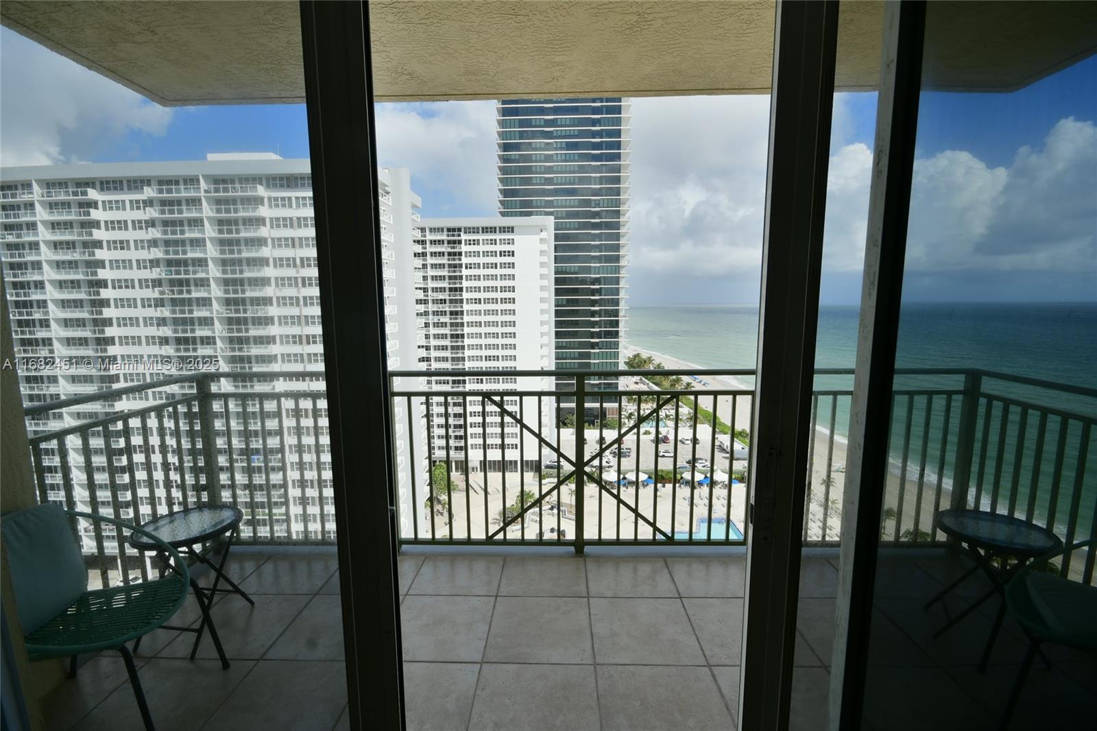 2080 S Ocean Dr # 1610