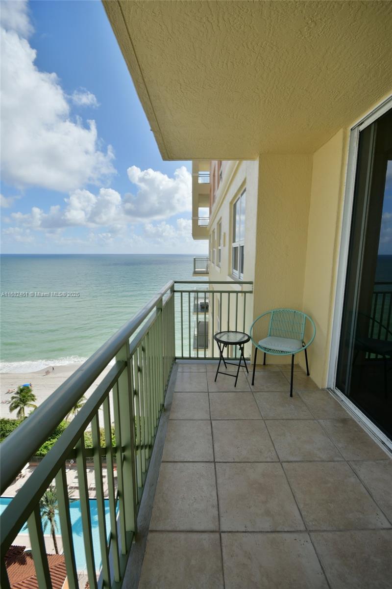 2080 S Ocean Dr # 1610