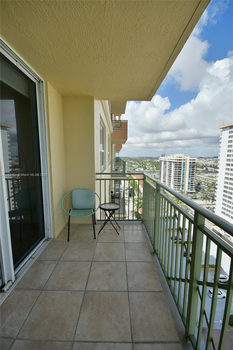 2080 S Ocean Dr # 1610