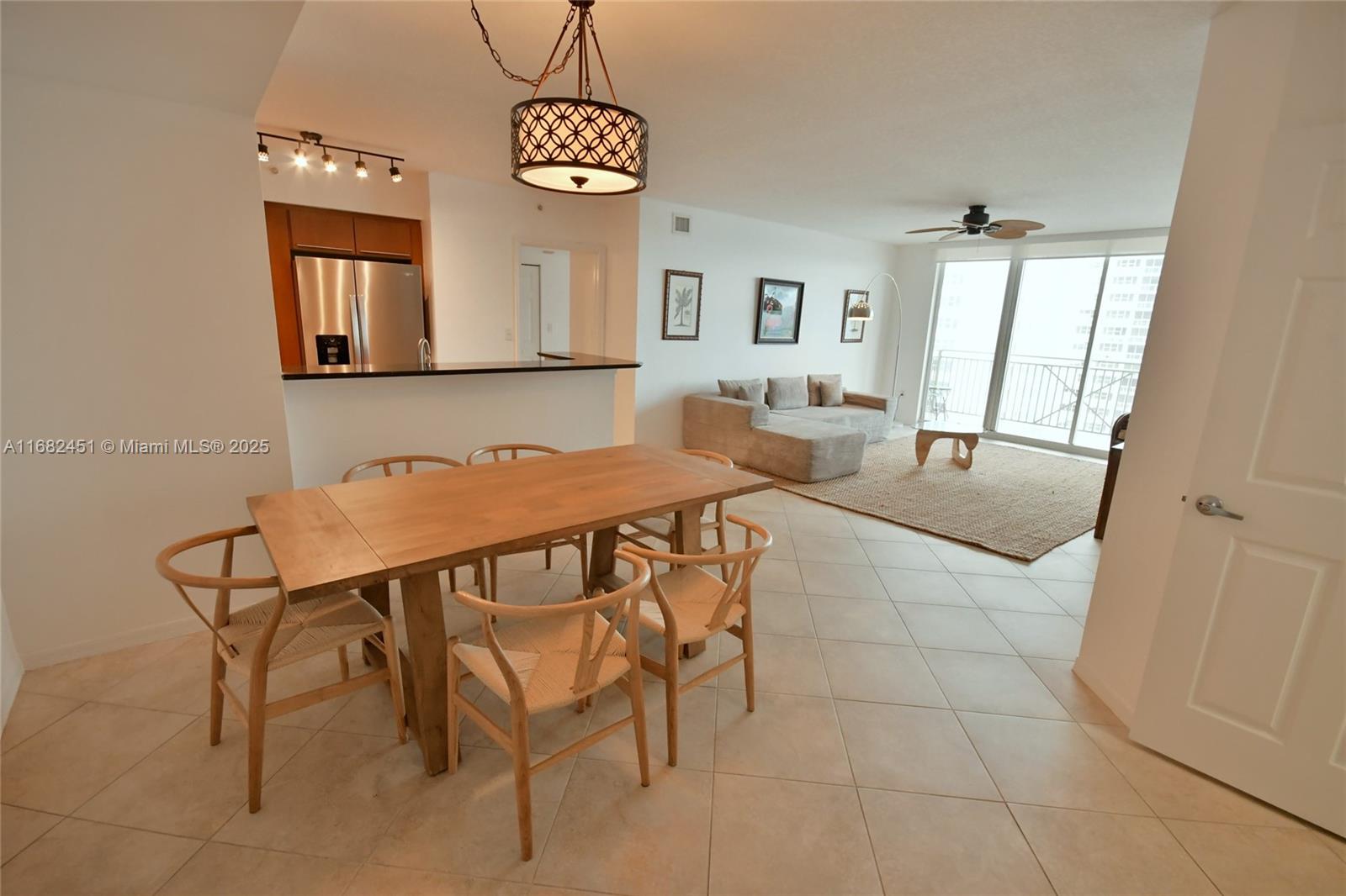 2080 S Ocean Dr # 1610