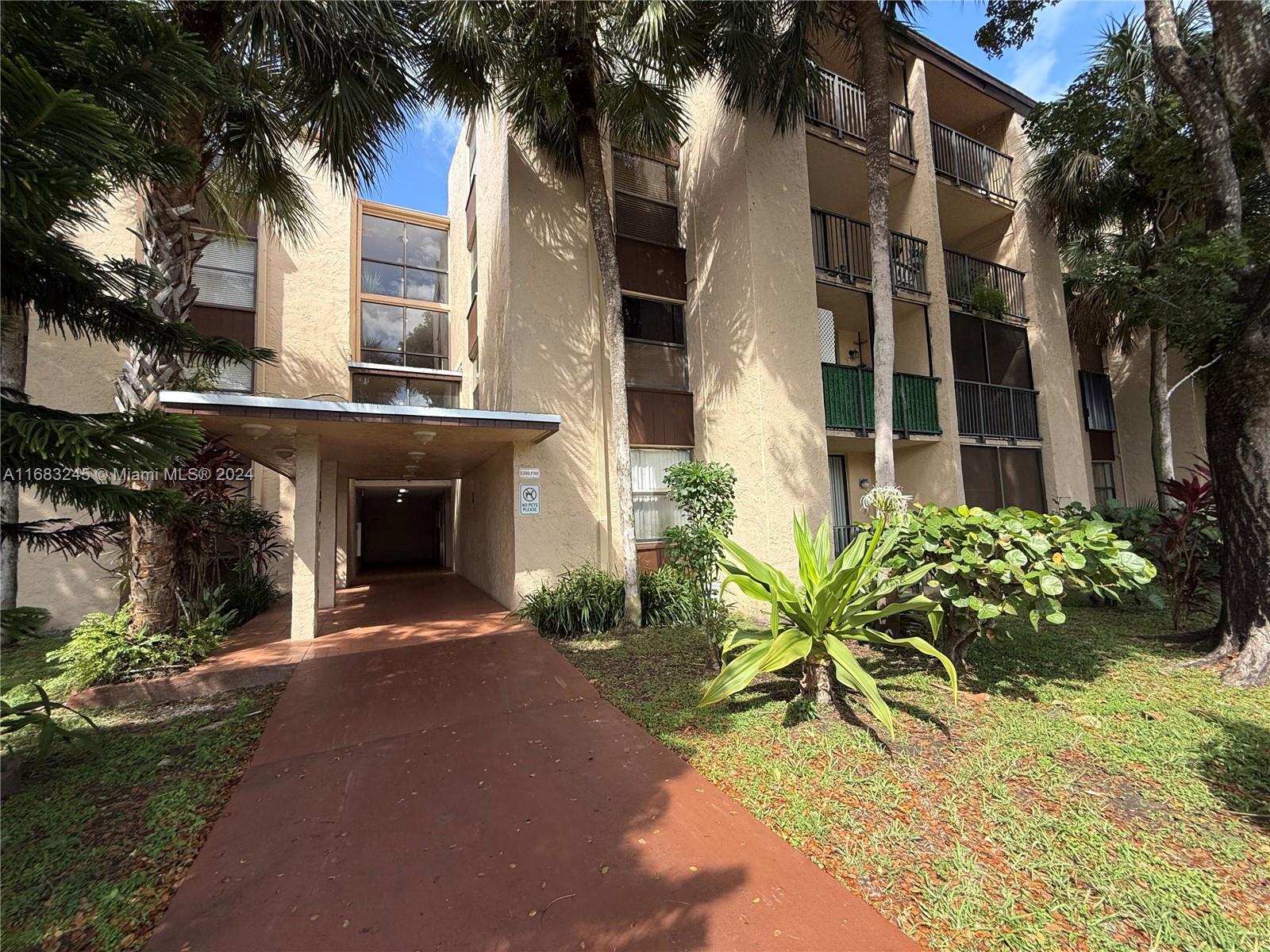 14421 N Kendall Dr # 208M