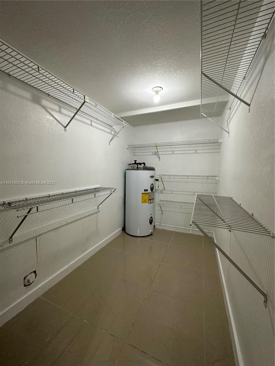 6480 W 27th Ct # 54 Unit: 14-54