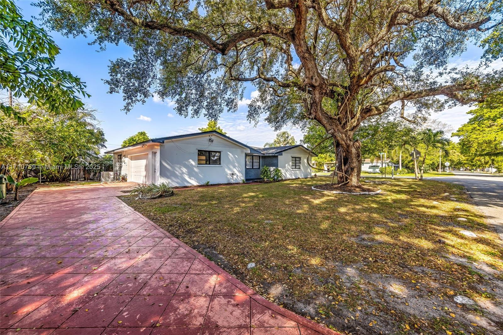 6800 SW 10th Ct # 0