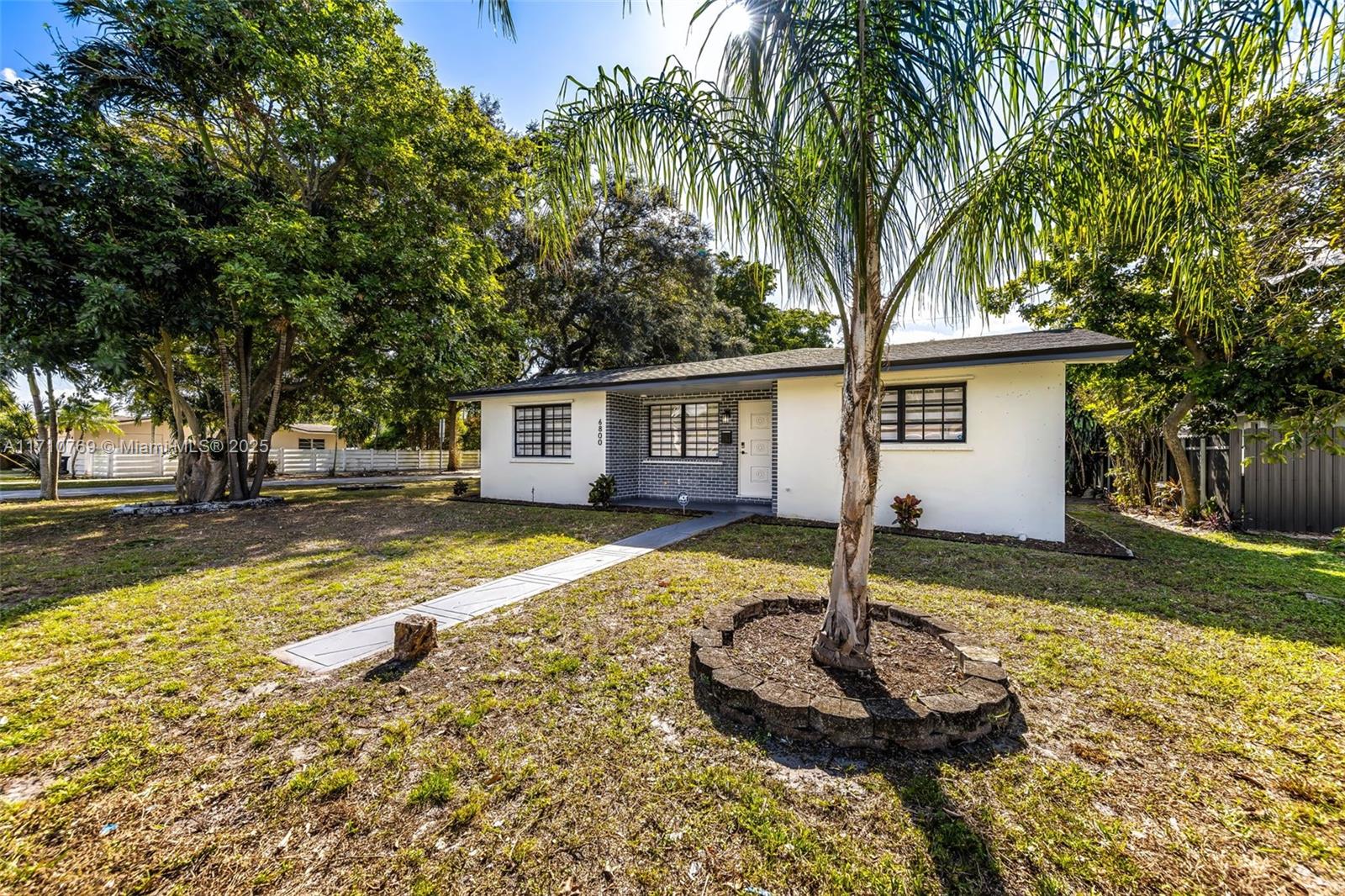 6800 SW 10th Ct # 0