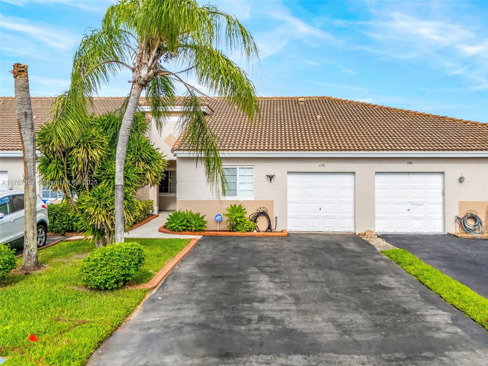 1751 SW 116th Way