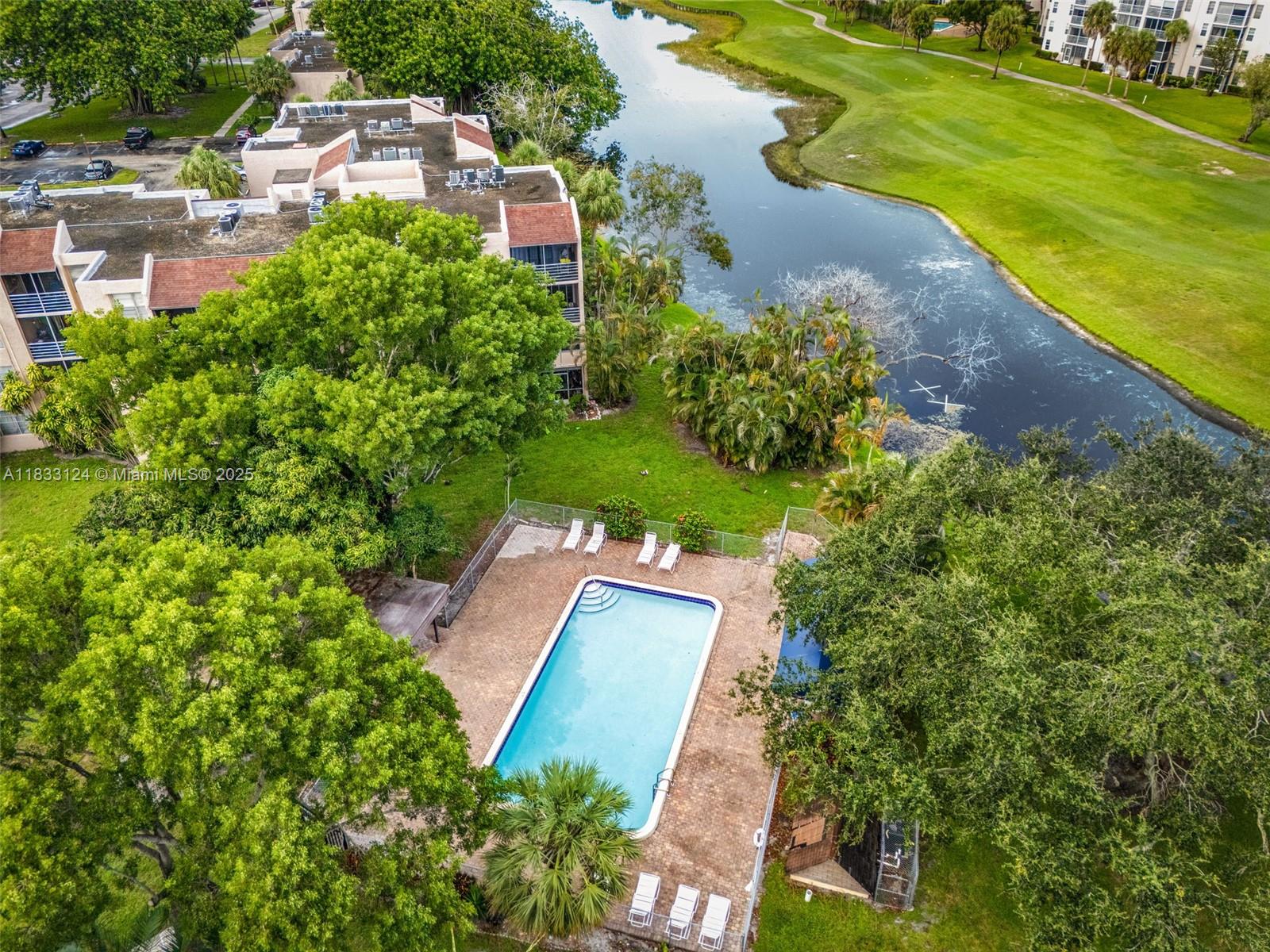 9460 Live Oak Pl # 407