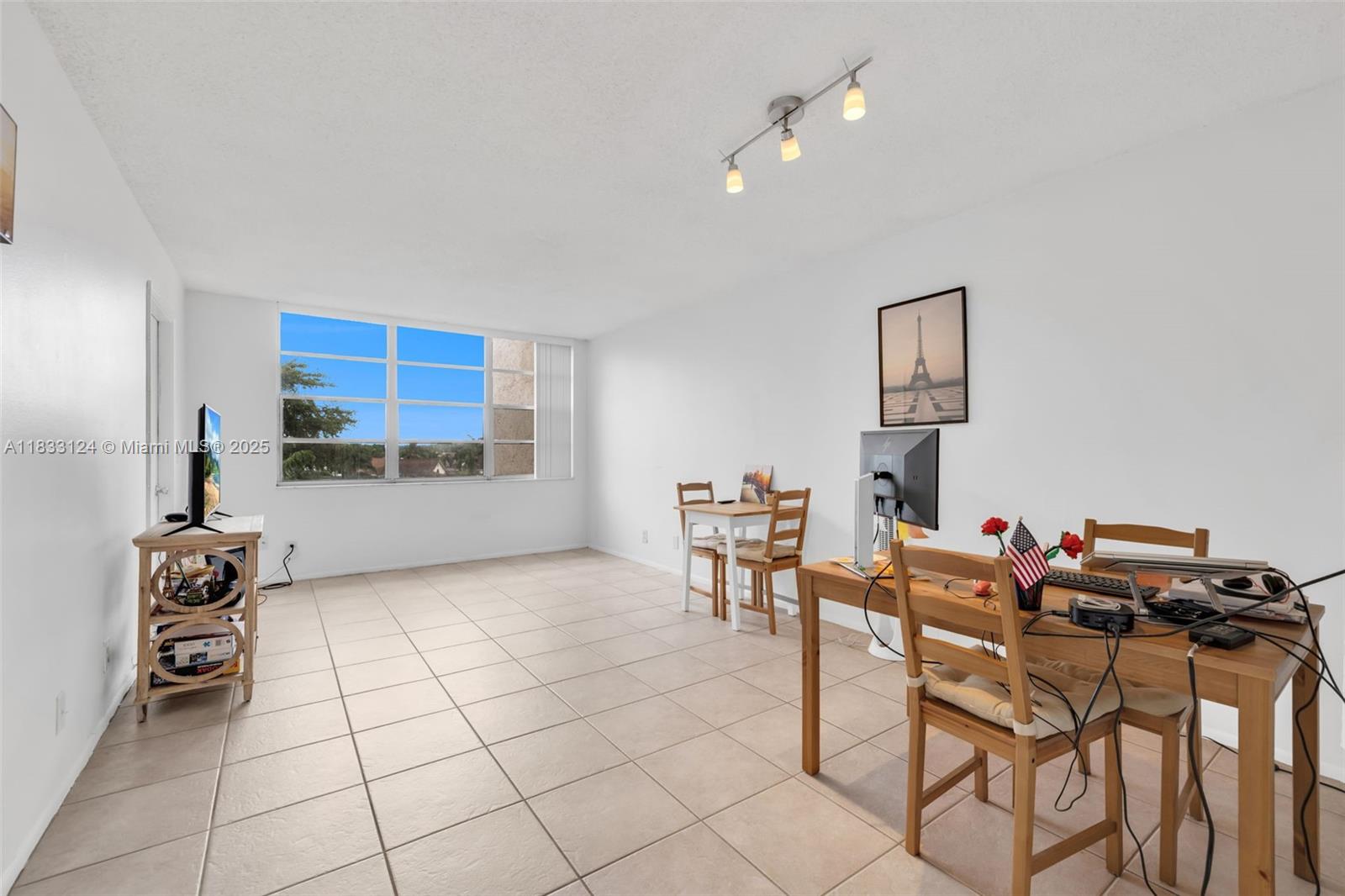 9460 Live Oak Pl # 407