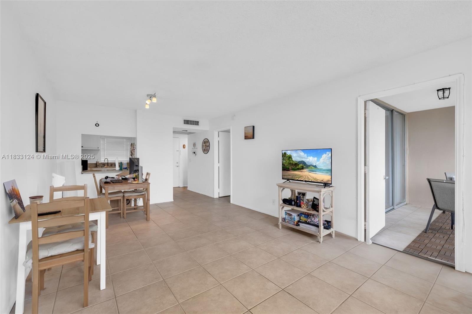 9460 Live Oak Pl # 407