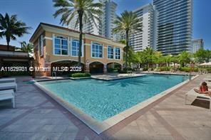 2080 S Ocean Dr # 1711
