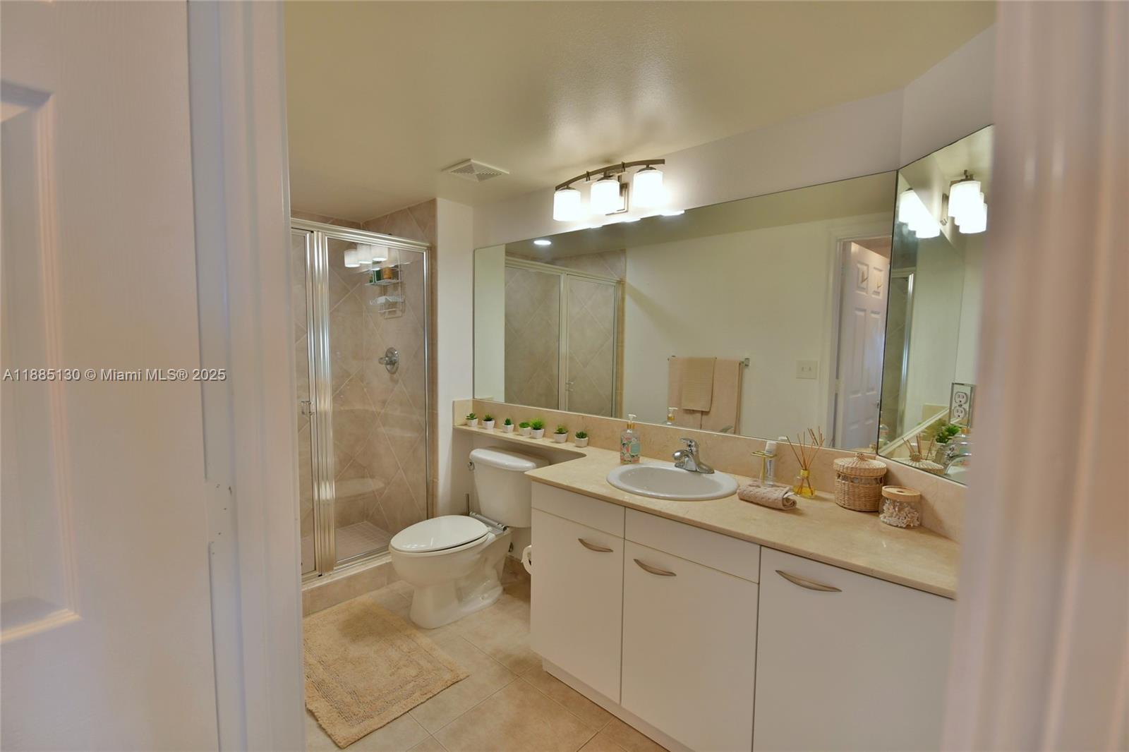 2080 S Ocean Dr # 1111