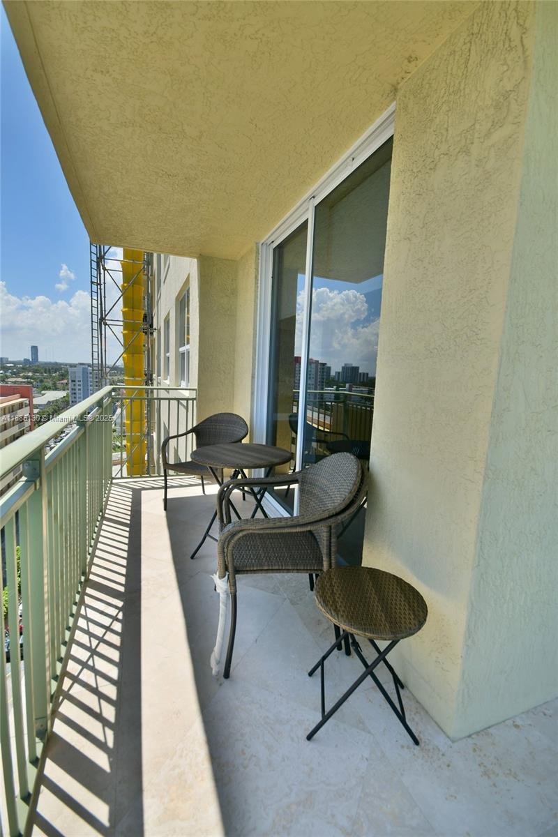 2080 S Ocean Dr # 1111