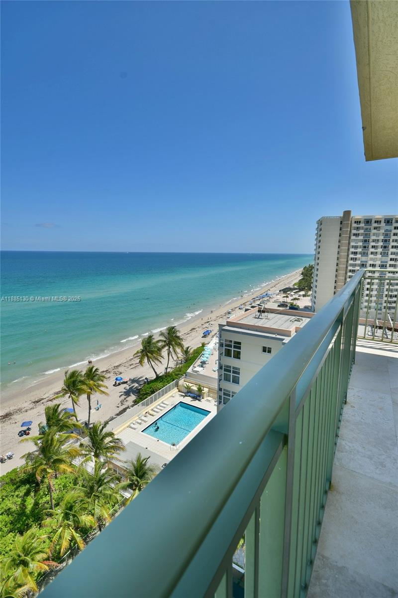 2080 S Ocean Dr # 1111