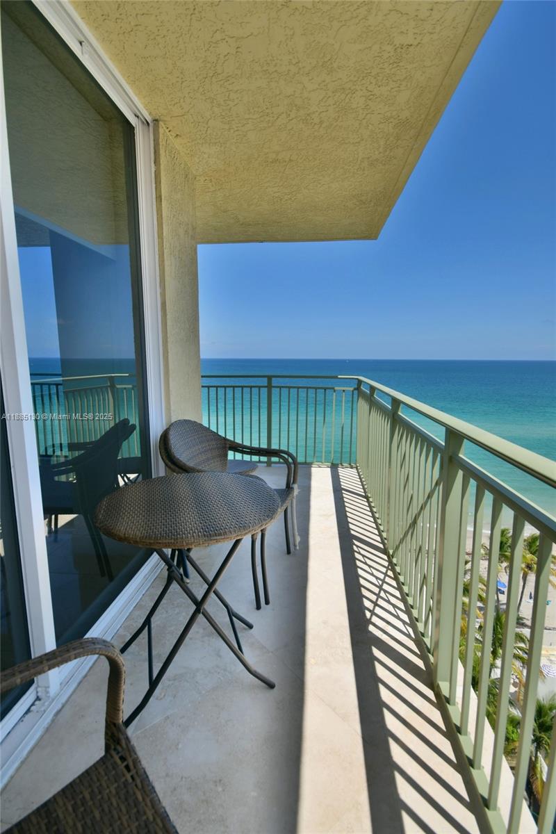 2080 S Ocean Dr # 1111