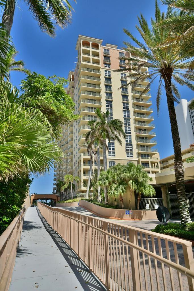 2080 S Ocean Dr # 1111