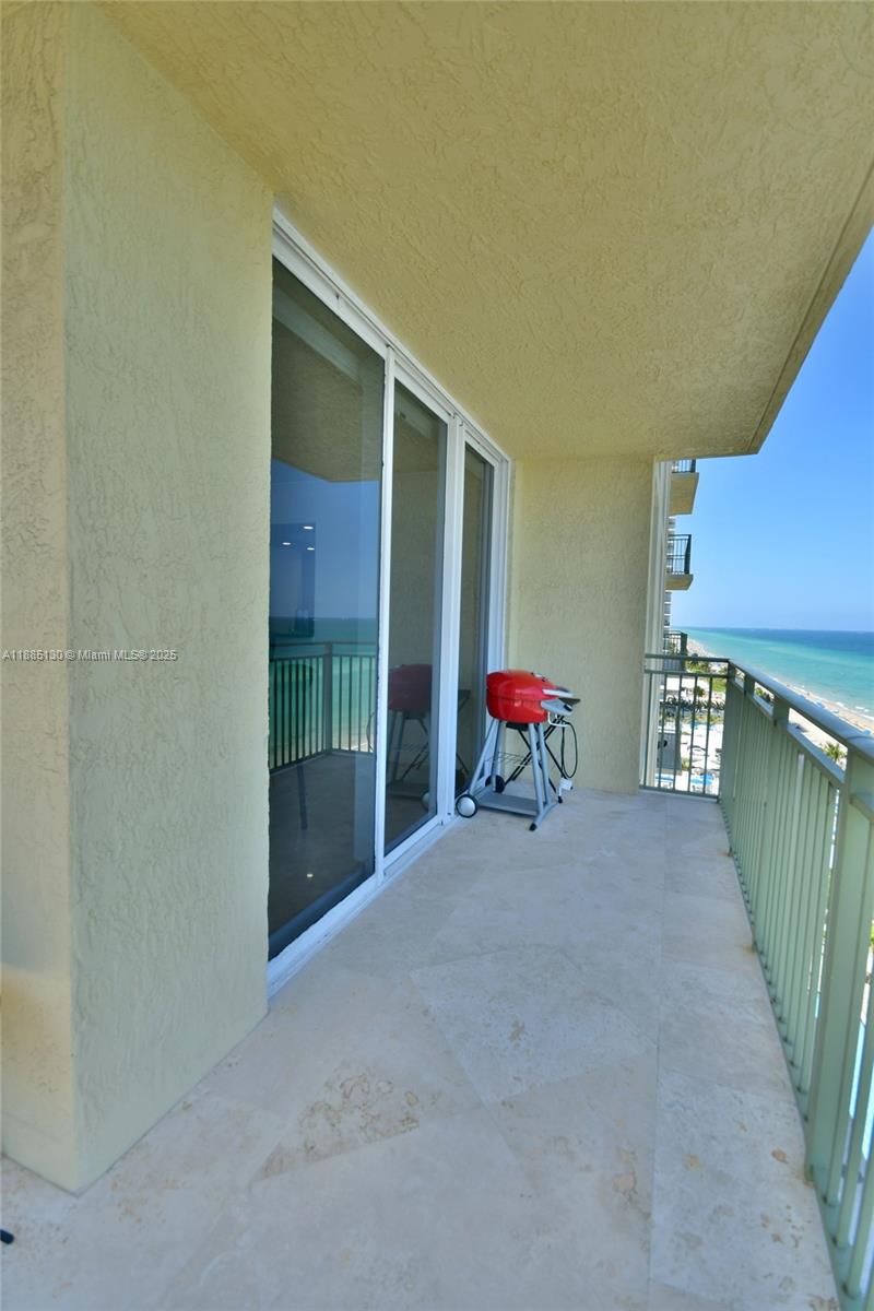 2080 S Ocean Dr # 1111