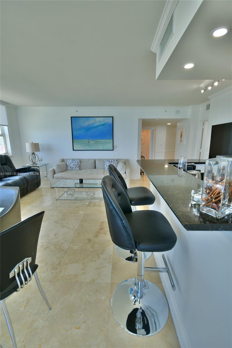 2080 S Ocean Dr # 1111
