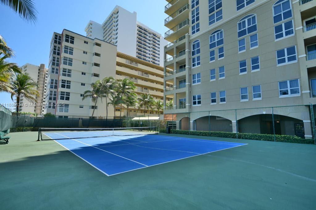2080 S Ocean Dr # 1111