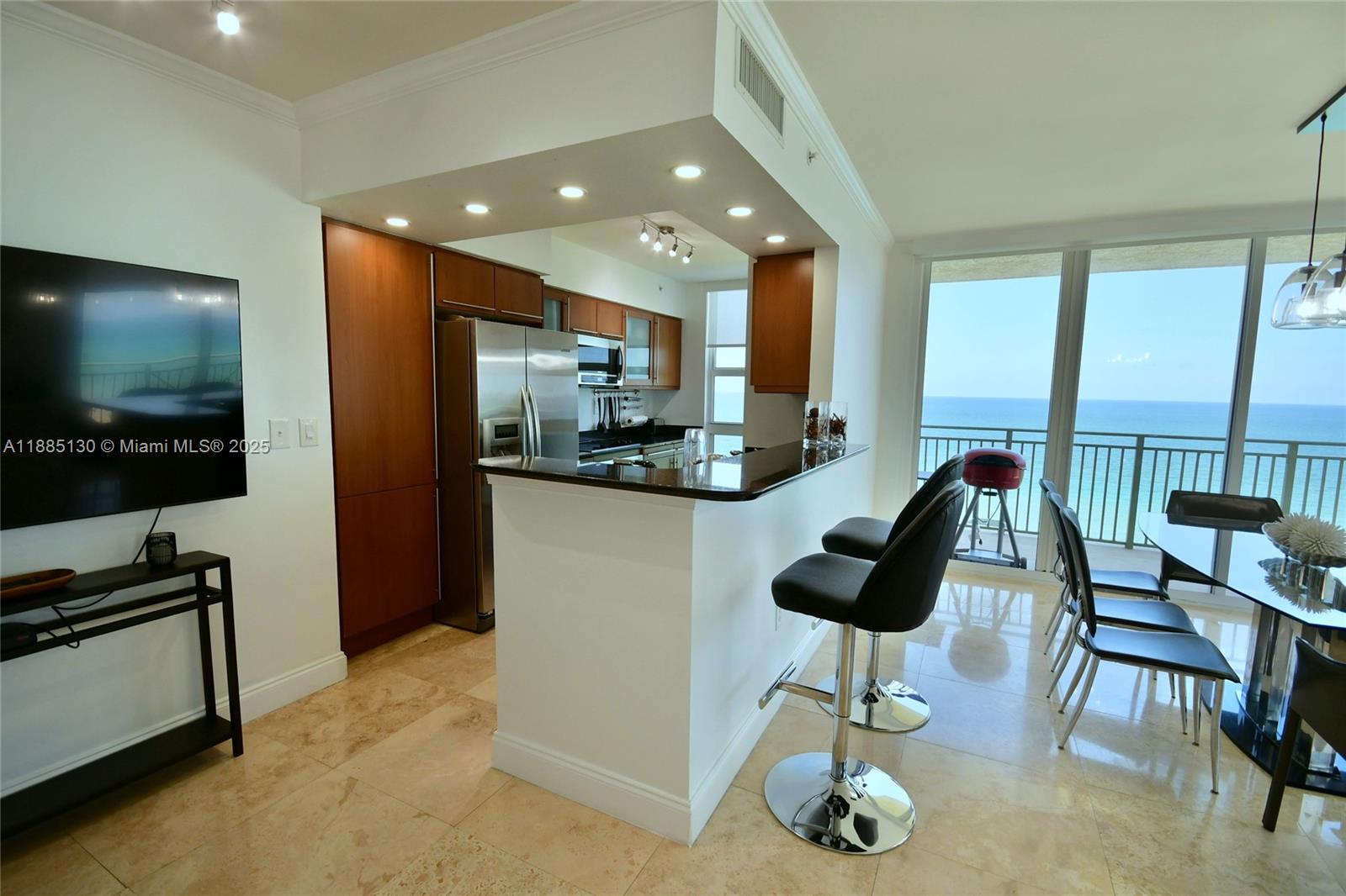 2080 S Ocean Dr # 1111