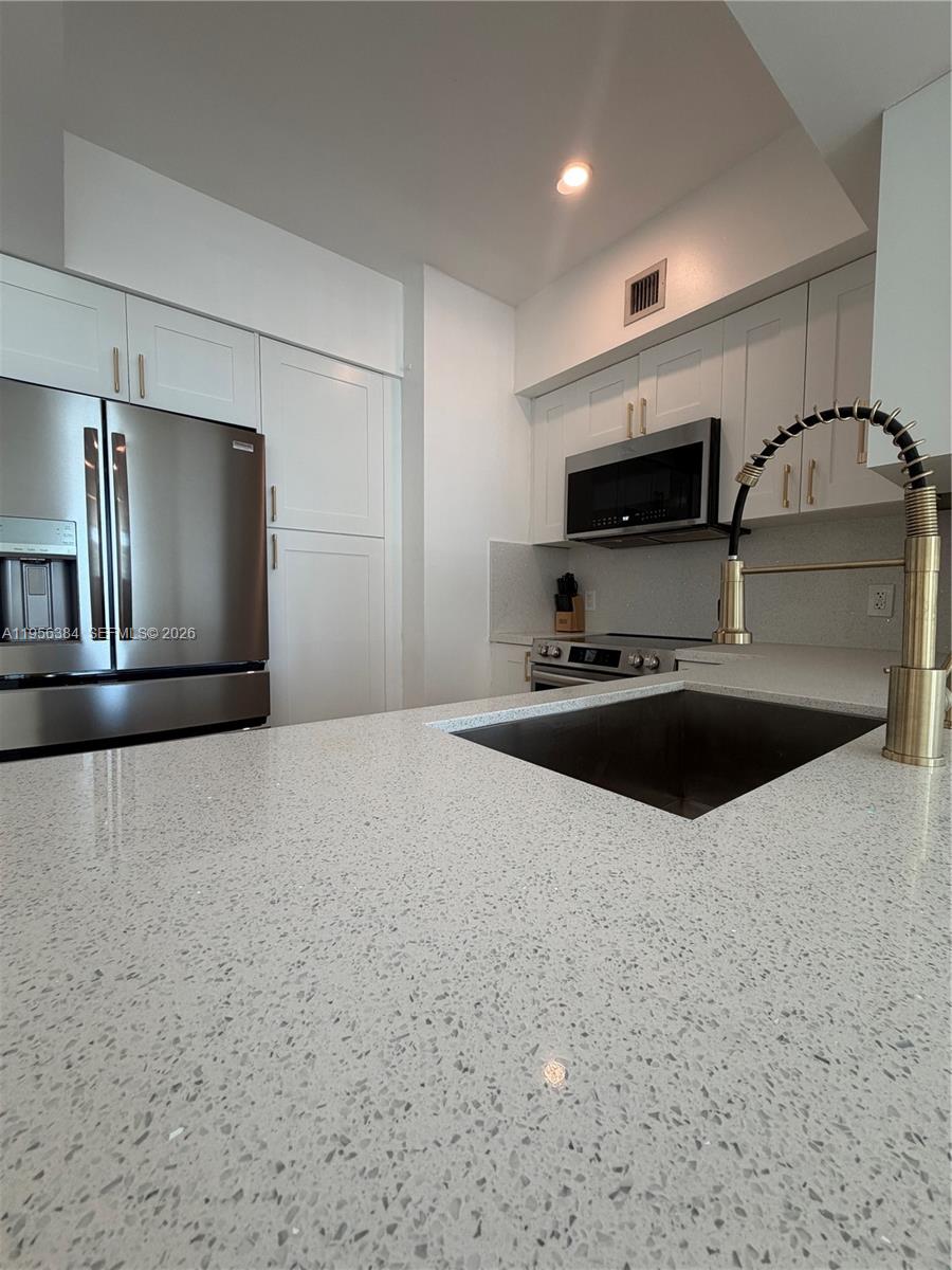 1755 E Hallandale Beach Blvd Unit: 304E