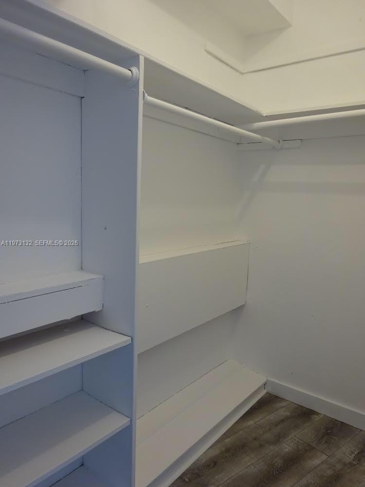 11 SW 52nd Ave # 3C