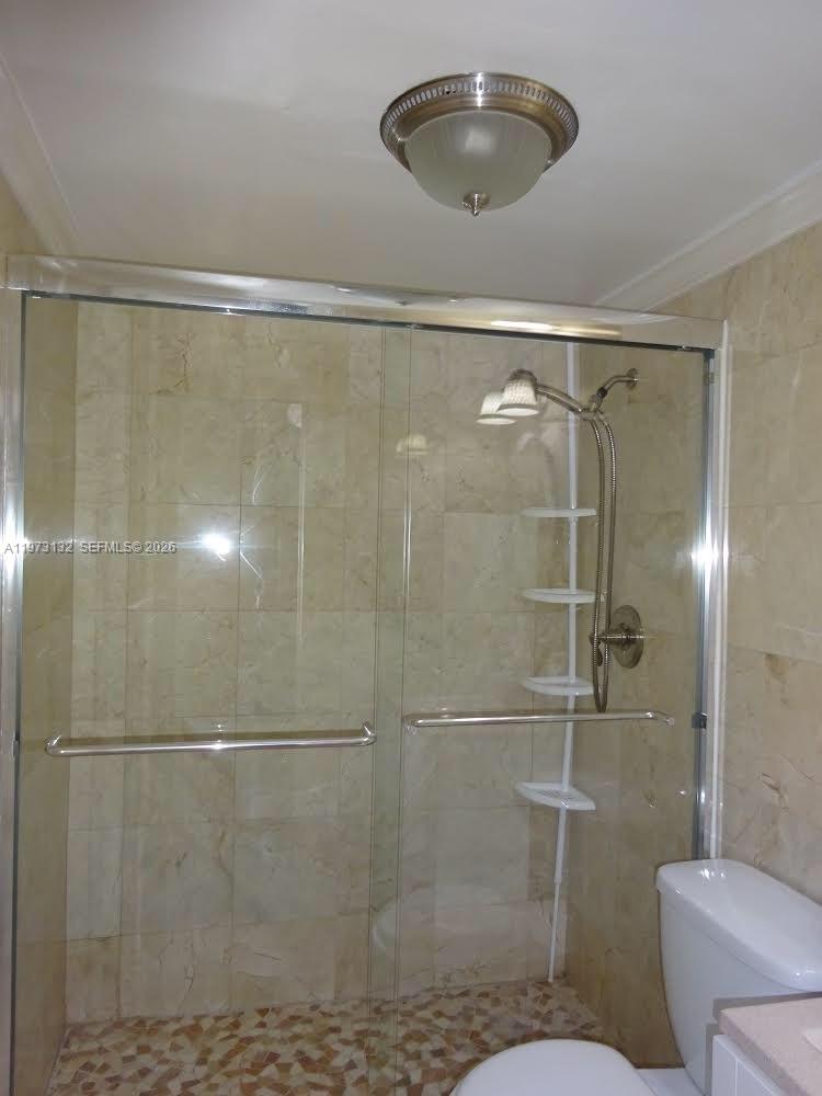 11 SW 52nd Ave # 3C