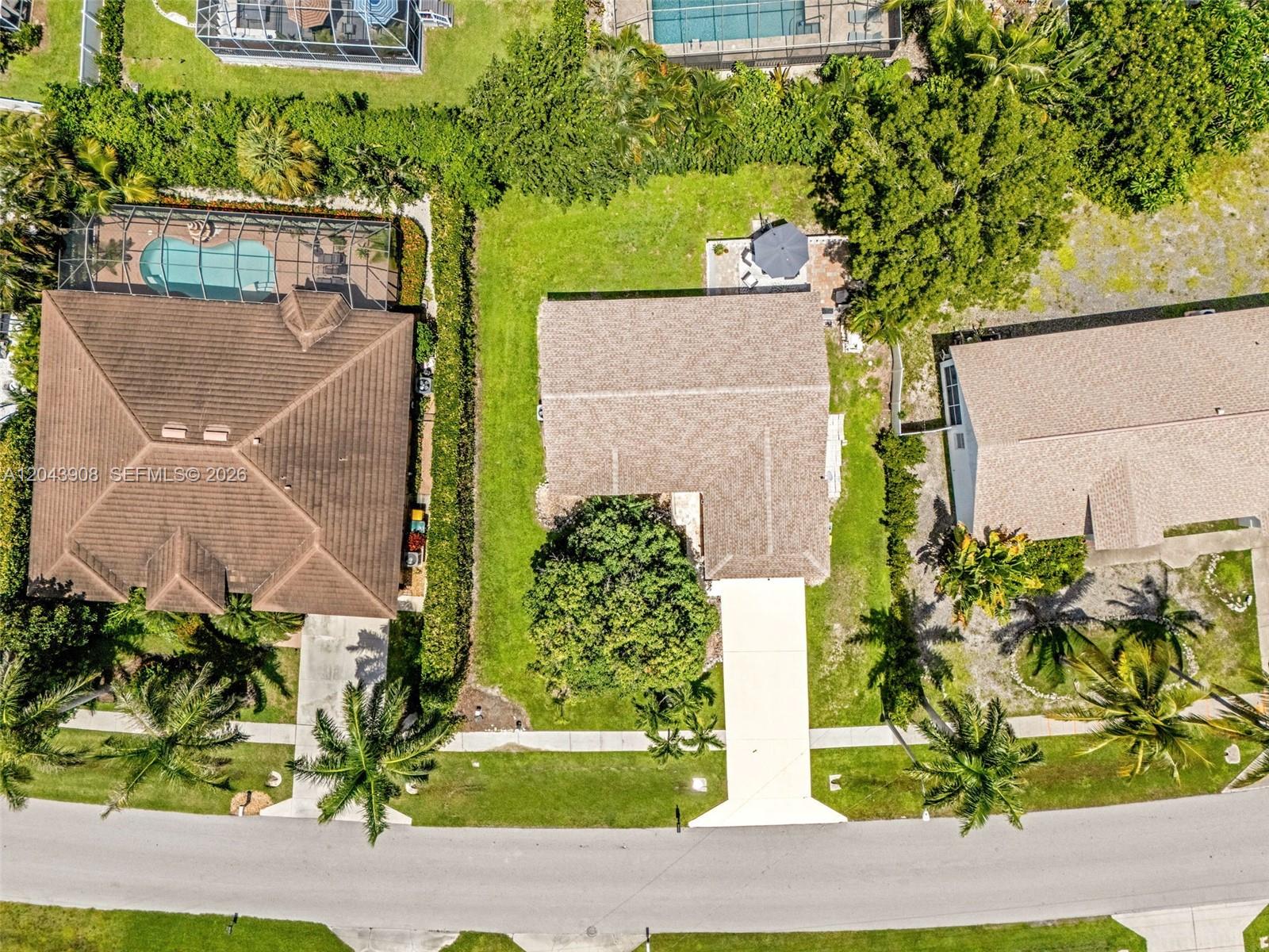 1318 Bayport Ave
