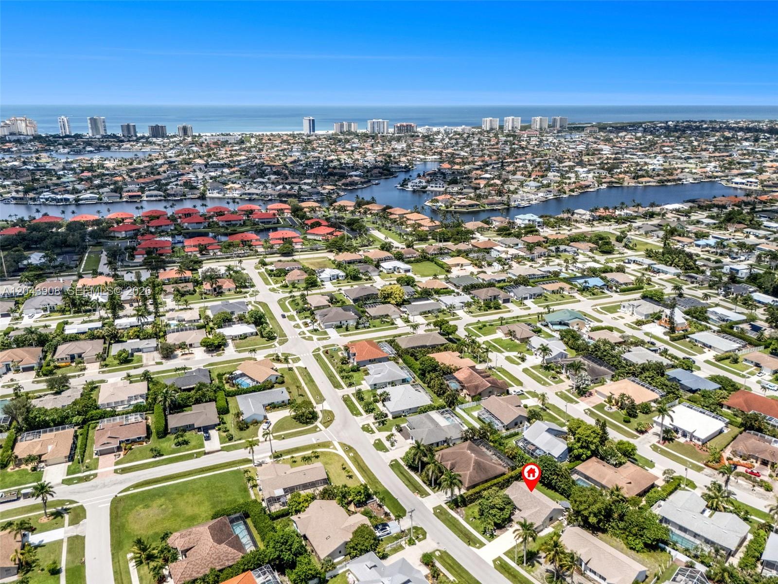 1318 Bayport Ave