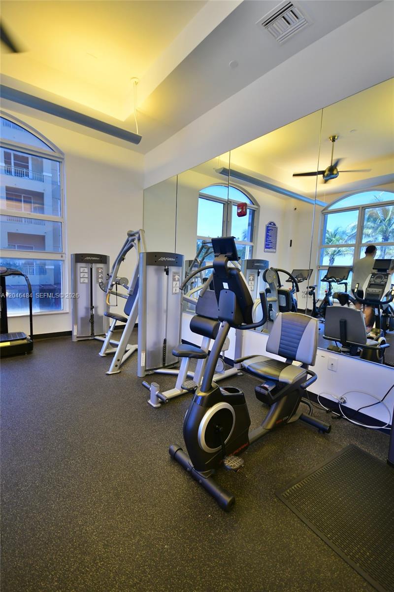 2080 S Ocean Dr # 1711