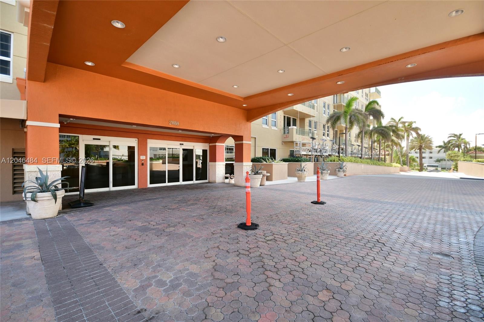 2080 S Ocean Dr # 1711