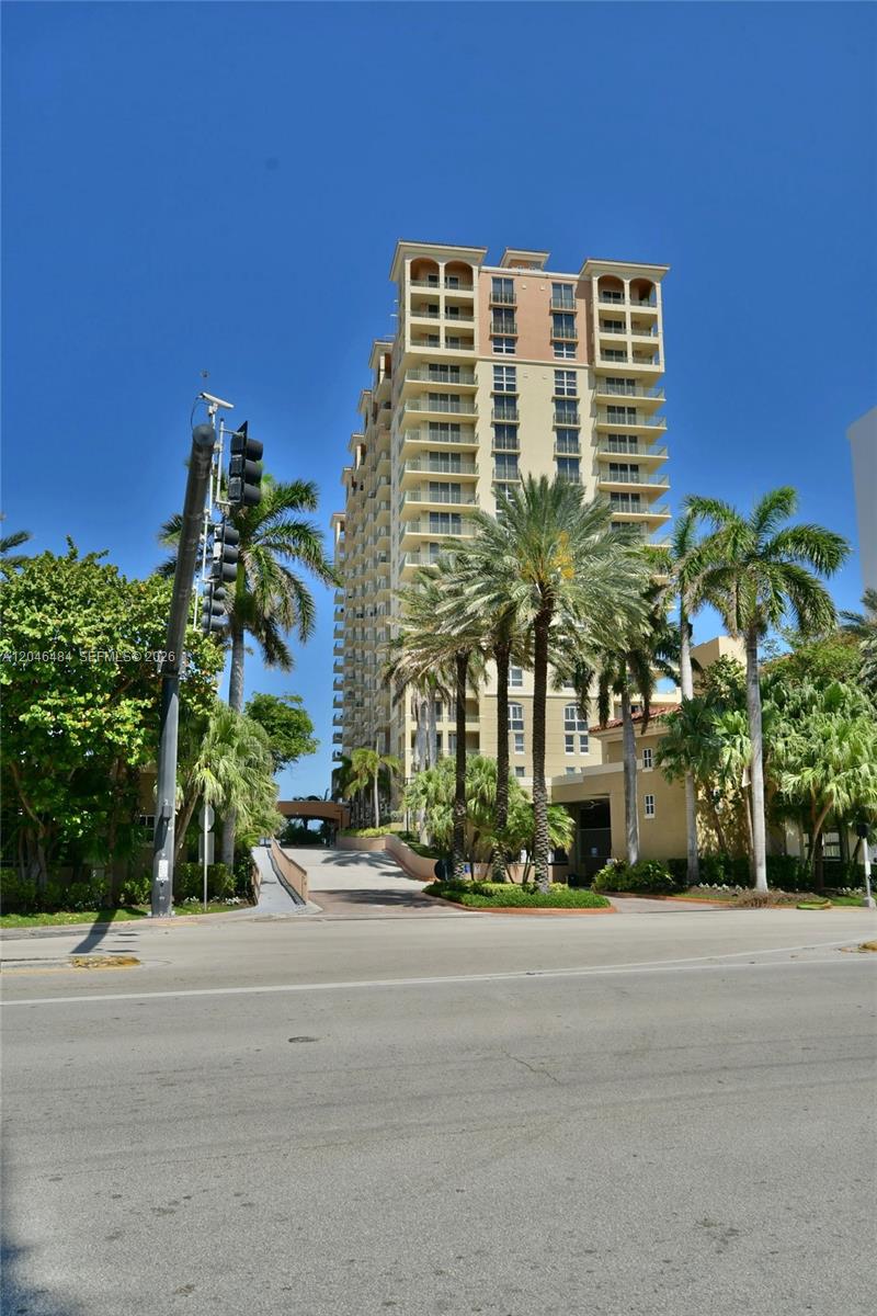 2080 S Ocean Dr # 1711