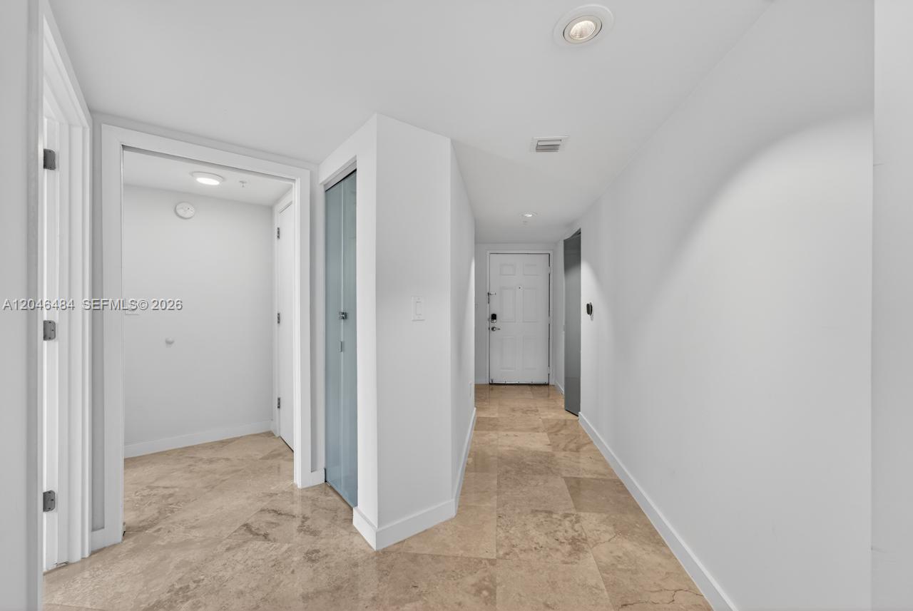 2080 S Ocean Dr # 1711