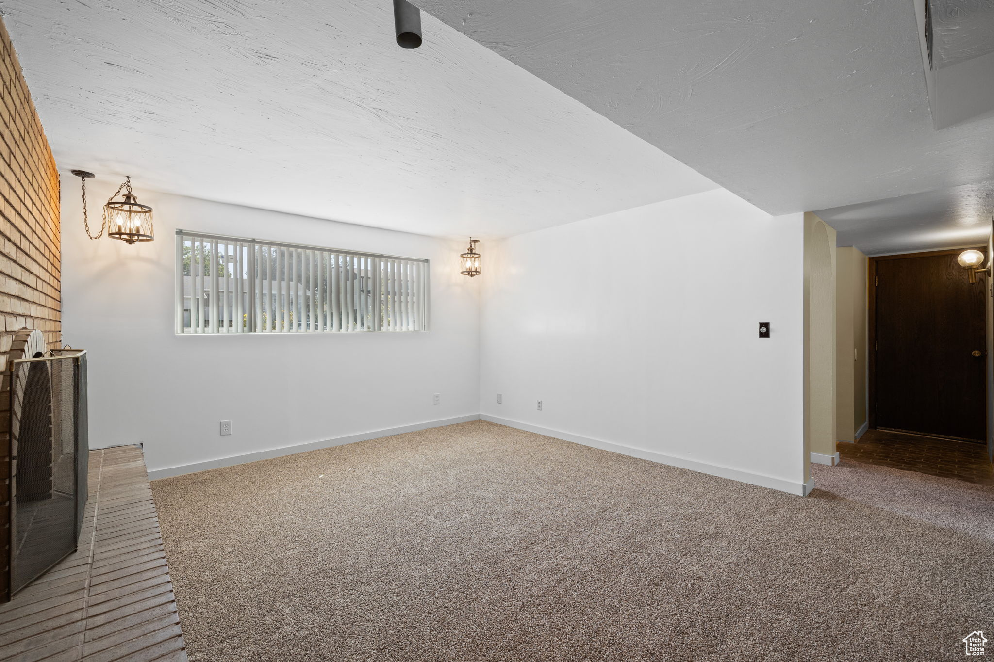 3380 S GREENMONT DR