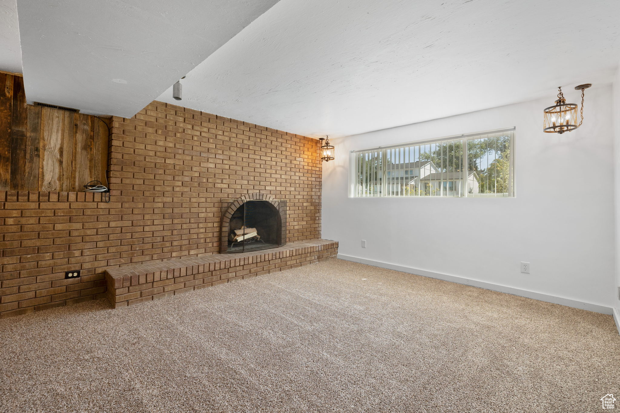 3380 S GREENMONT DR