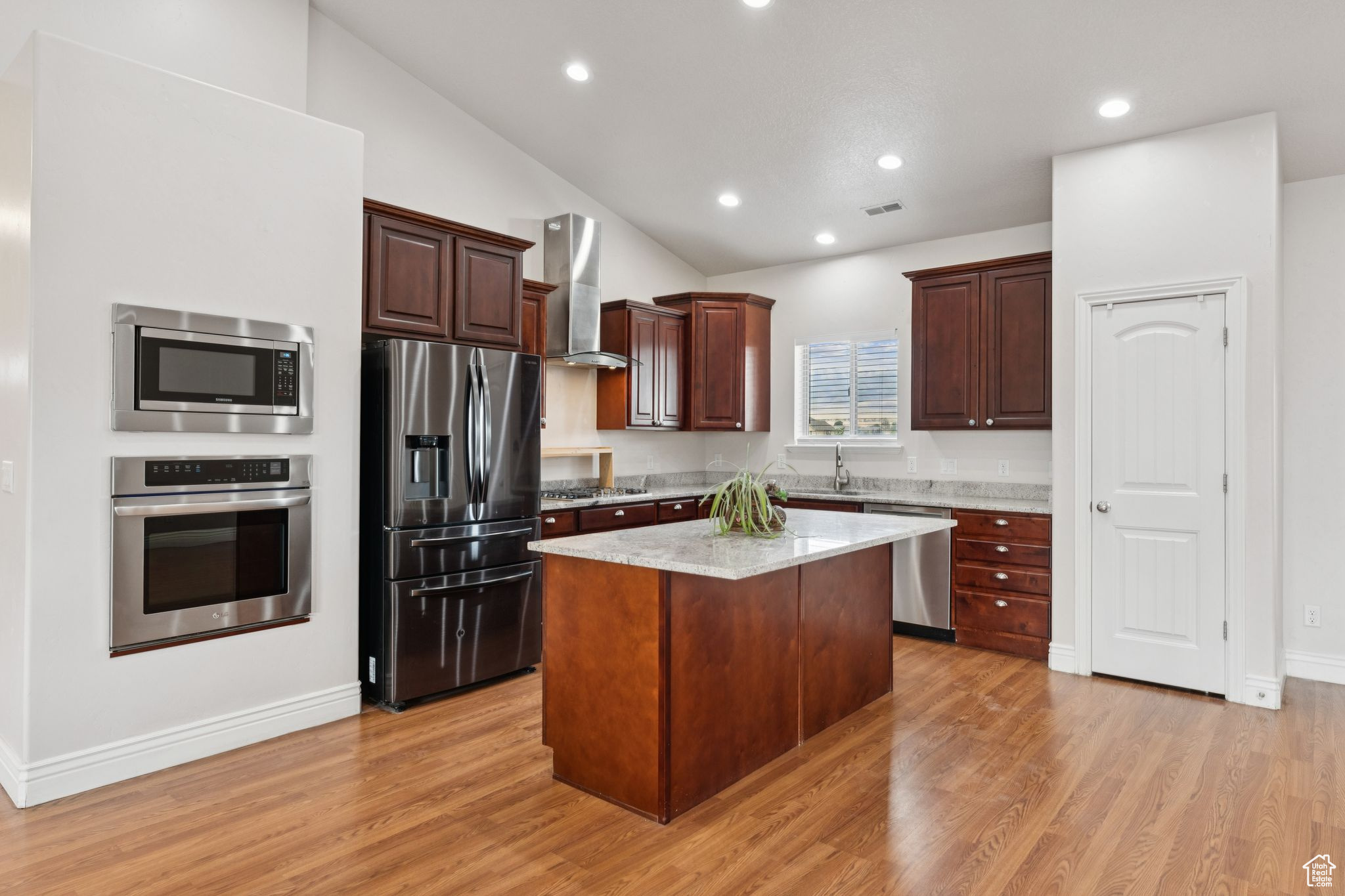 539 N COOLEY