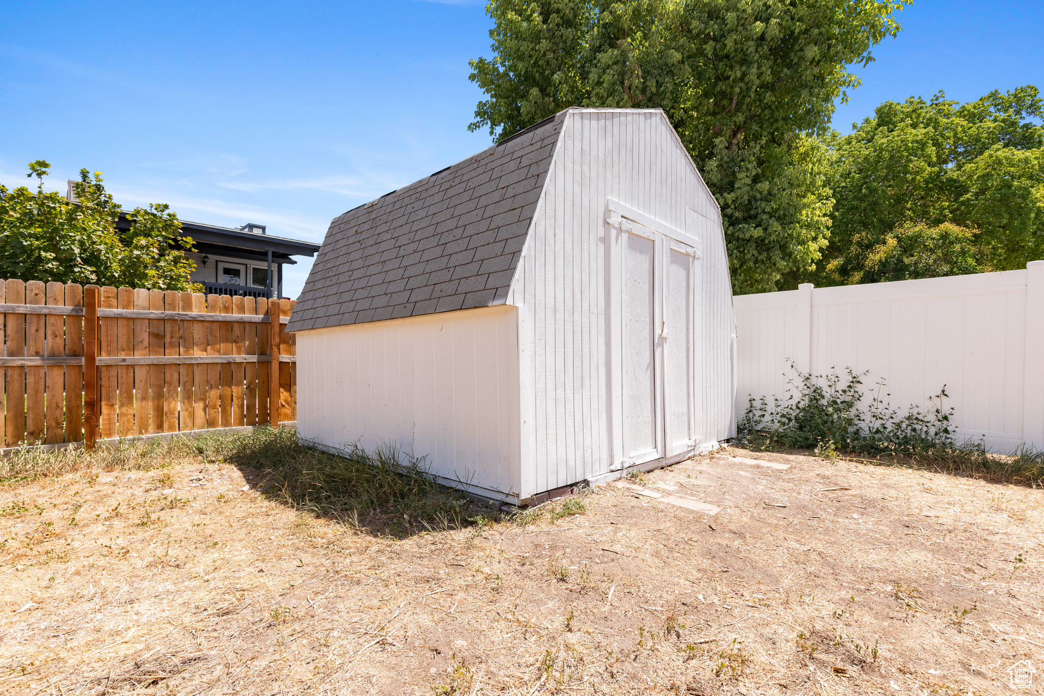 3045 S DALESEND DR