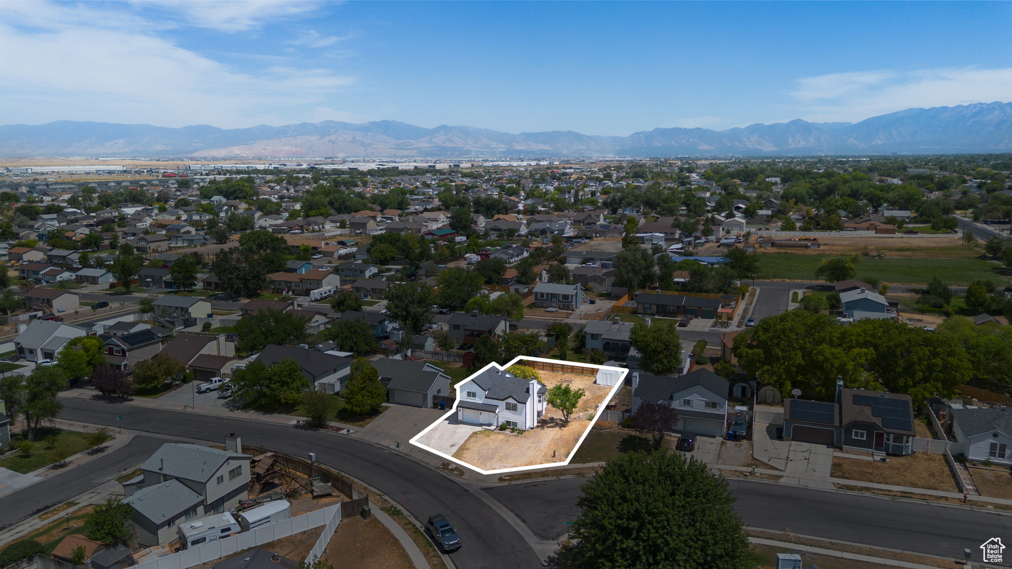 3045 S DALESEND DR