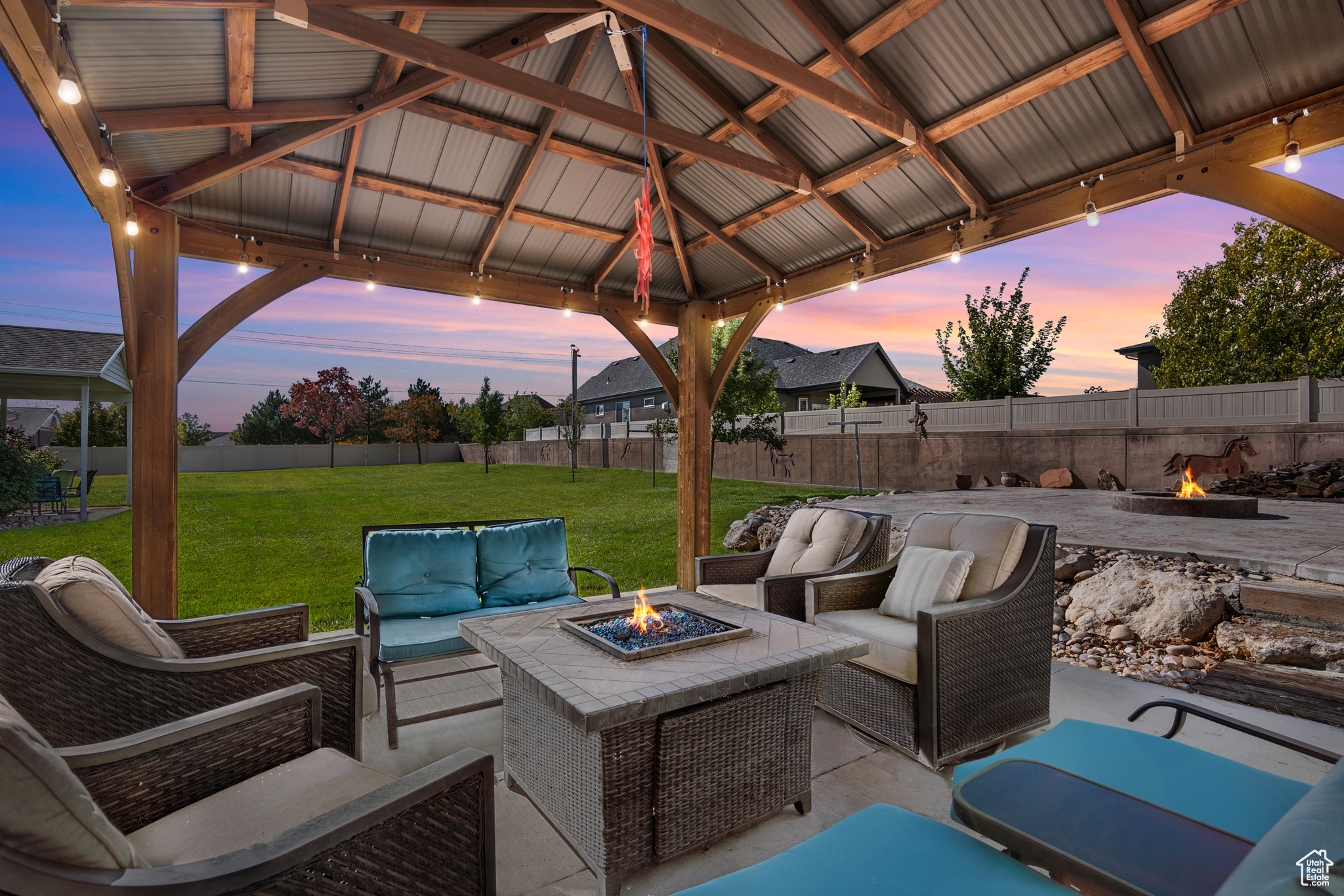 10182 S CHATTEL CIR